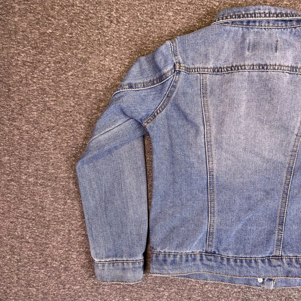Tommy Bahama Denim Jacket Girls 8‎ Blue Distressed Ripped Jean Coat Medium Wash